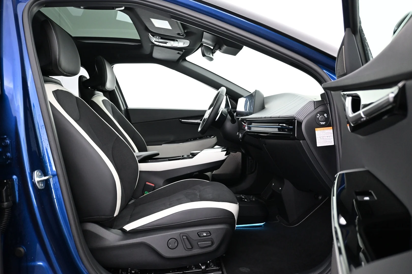 Car Image - 6mRfzHU6M9lTI6ry79XOQu