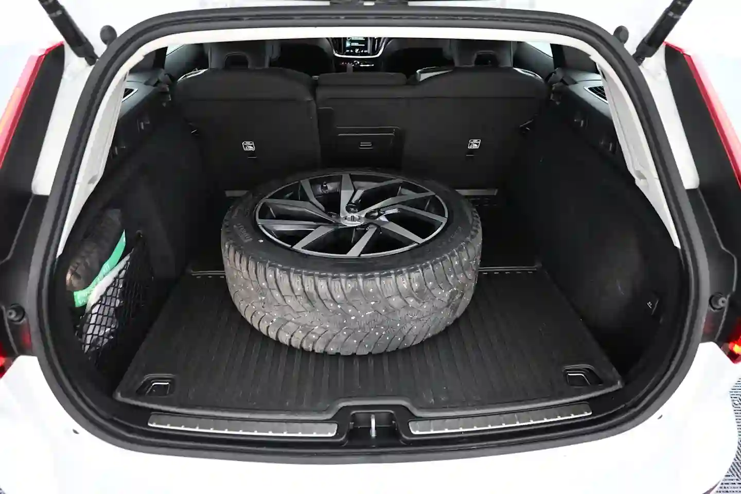 Car Image - 6VRaOVb1rwmZehA7YanZjI