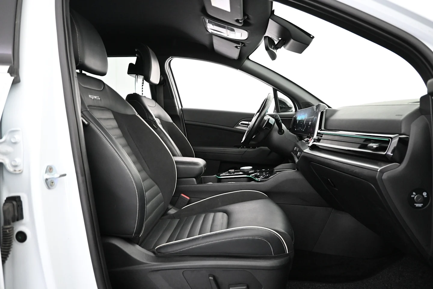 Car Image - NcAAubY6wvEdu3TGtkc0C