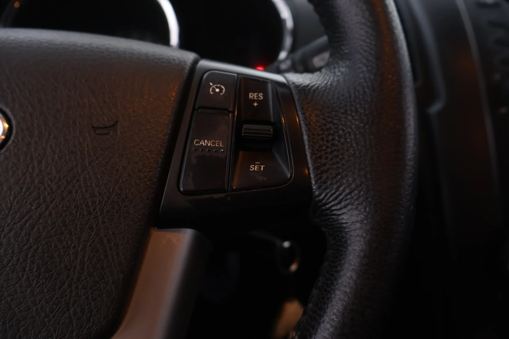 Car Image - 4U5YUhYt6j7iNenJgVWu73