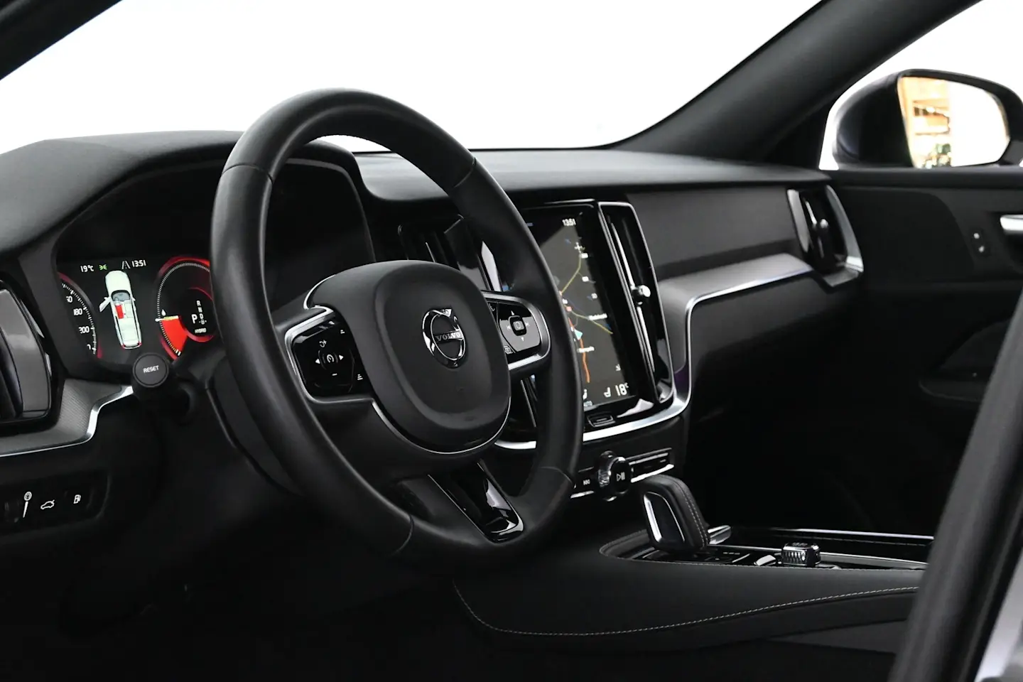 Car Image - 3SVxbfOh7HA7nkTtKdKJWR