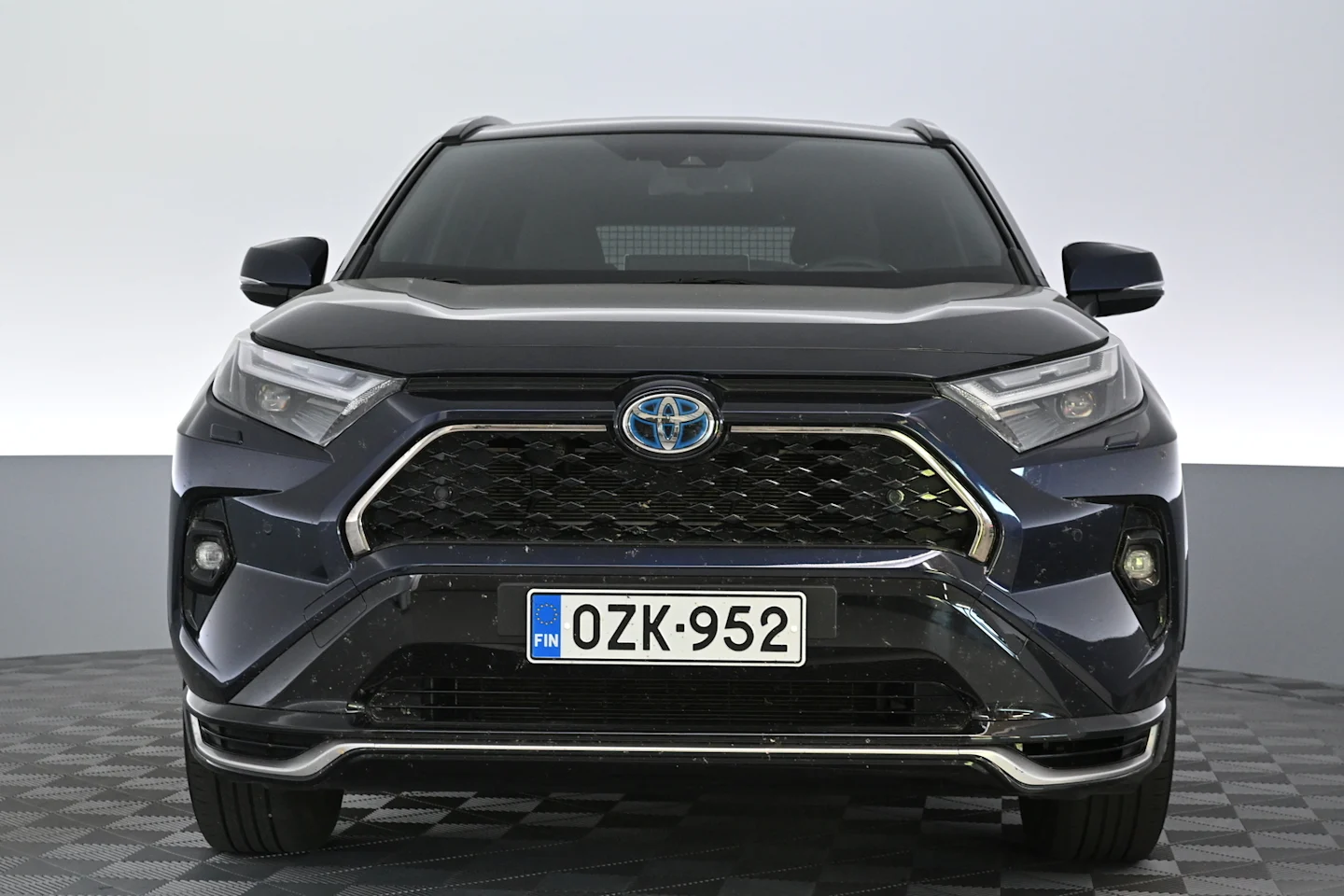 Car Image - 6QAGl71g3ixxJ0nXfUenLn