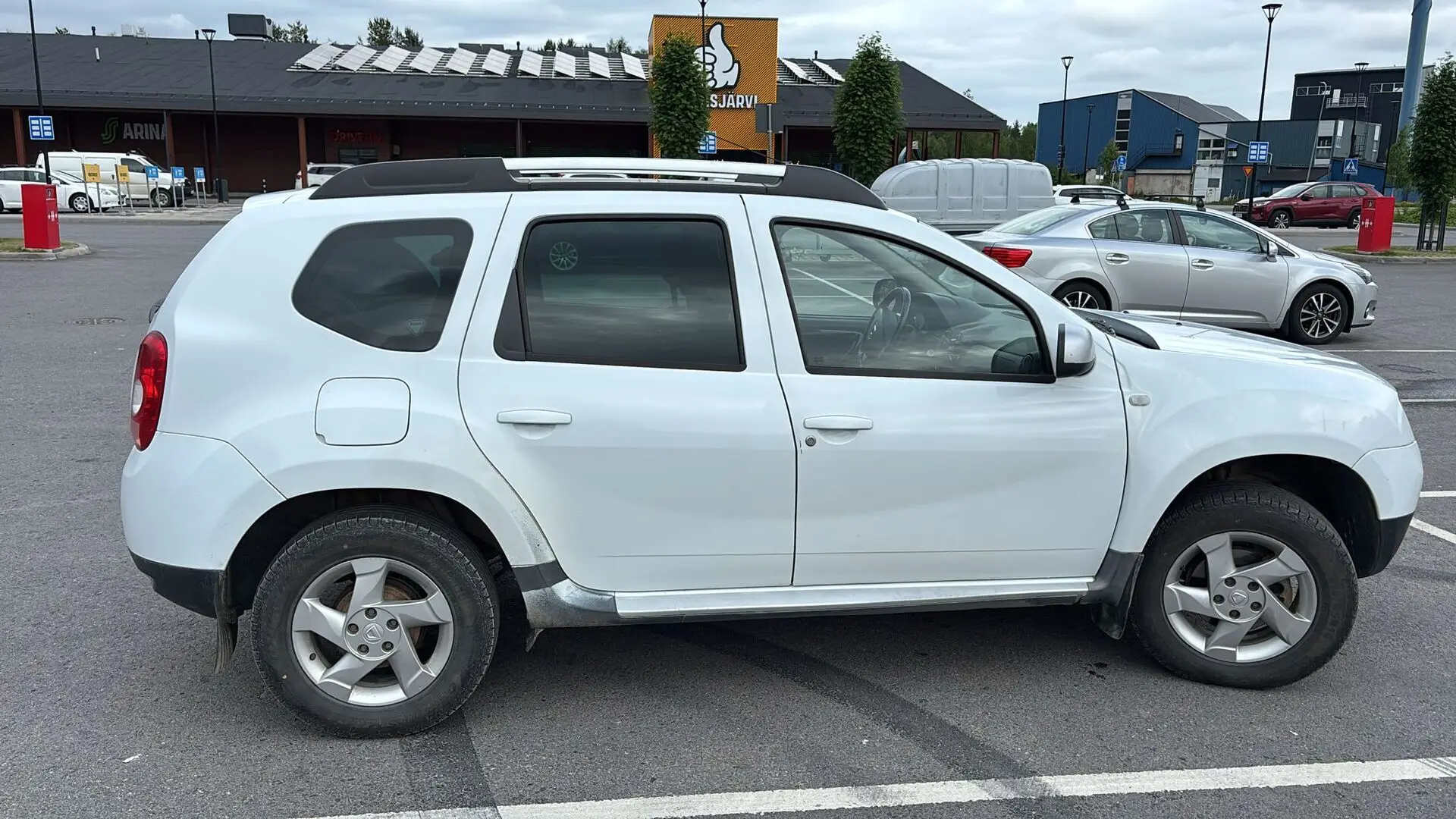 Car Image - CnXe0pq6DG8DyMIPfkCna