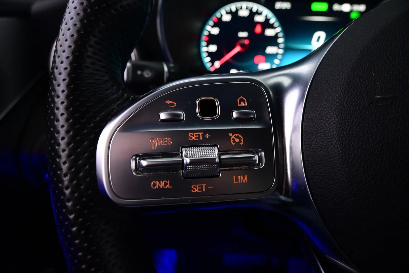 Car Image - 56PTUY2JDRwIOvEGZOq5JS
