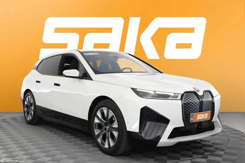 BMW iX