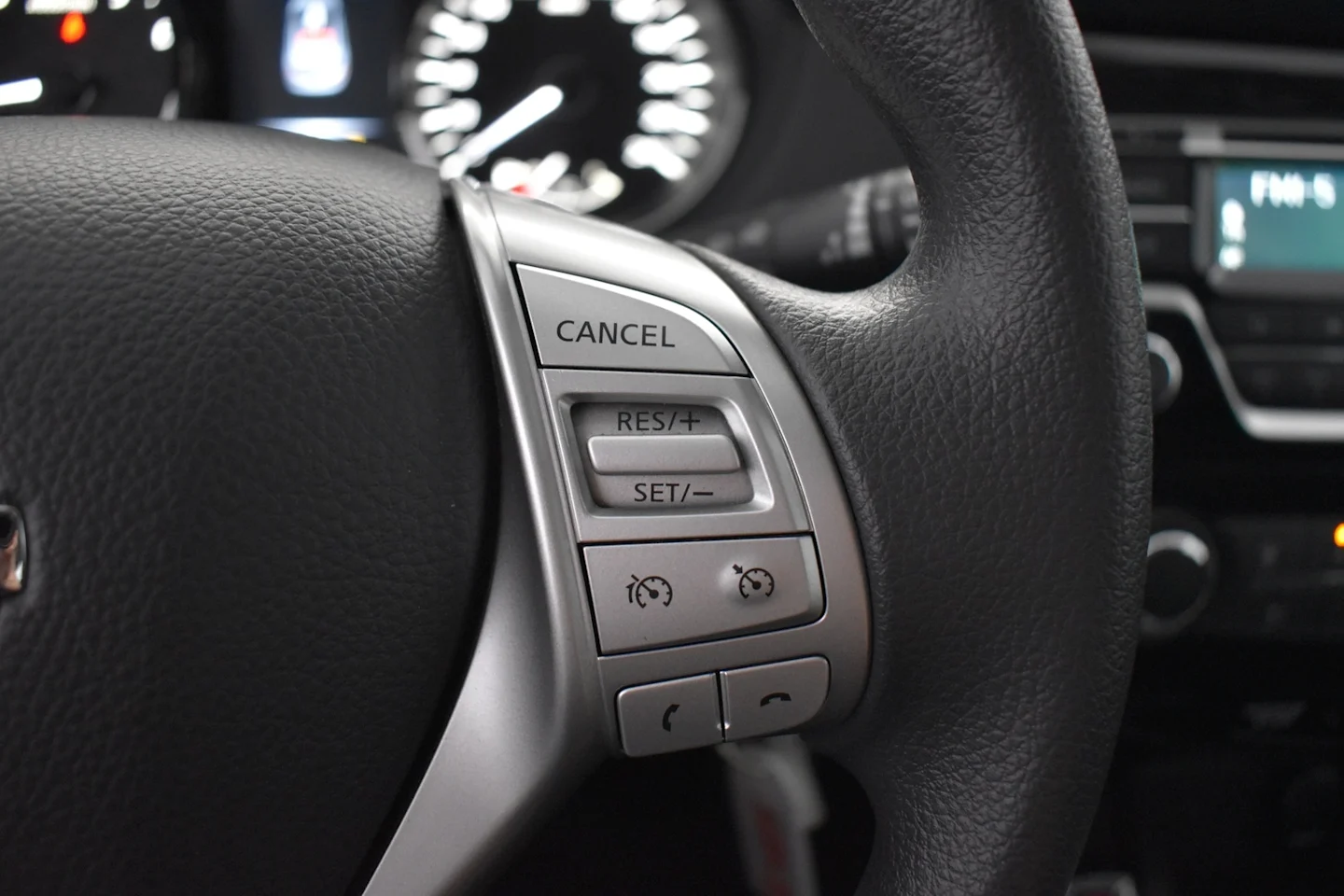 Car Image - 3GIb8z0Vmgap7Bqx1m8XQJ
