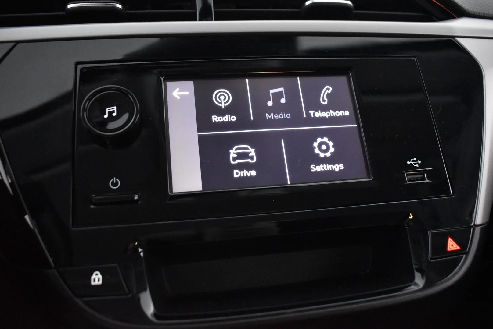 Car Image - 46bMeMxqcTBel0rkAE4cMX
