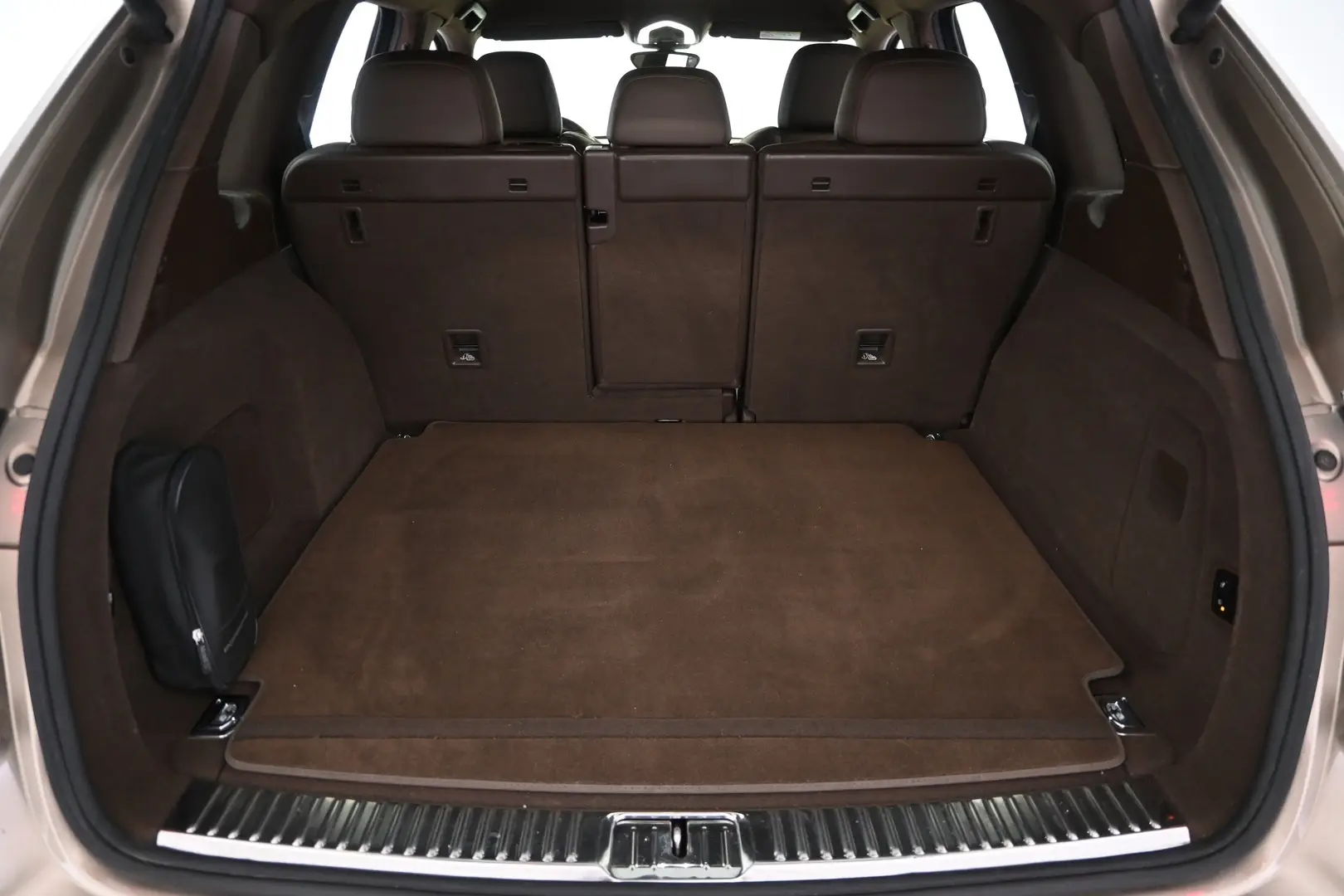 Car Image - 2fYqQgAlg2uUAc0te4F2Sx