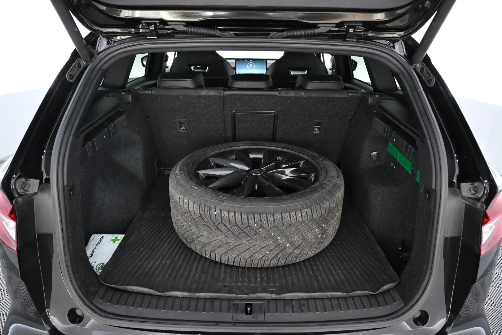 Car Image - 5RDi6fdnT1XDqQeCRmloJf