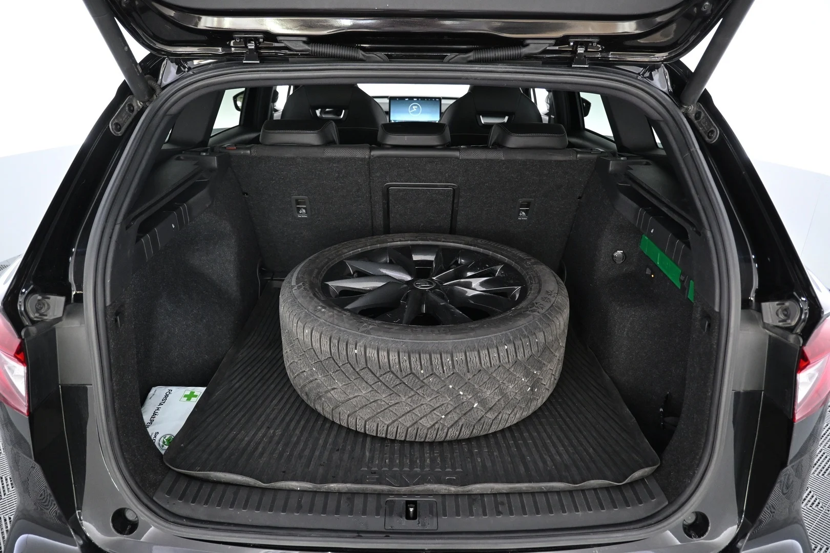 Car Image - 5RDi6fdnT1XDqQeCRmloJf