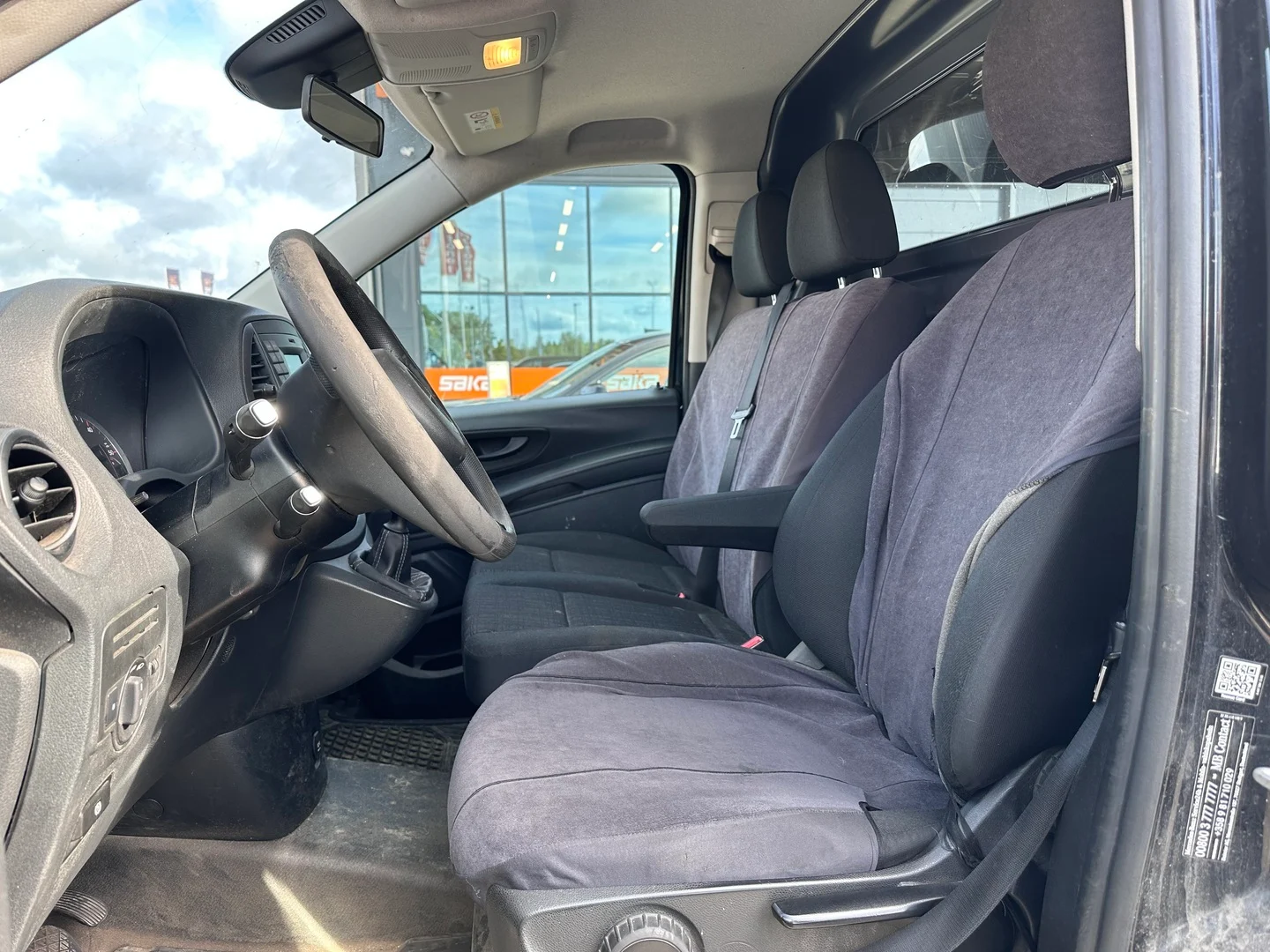 Car Image - 6oQ6mLod4uUkKIMMYhGvIm
