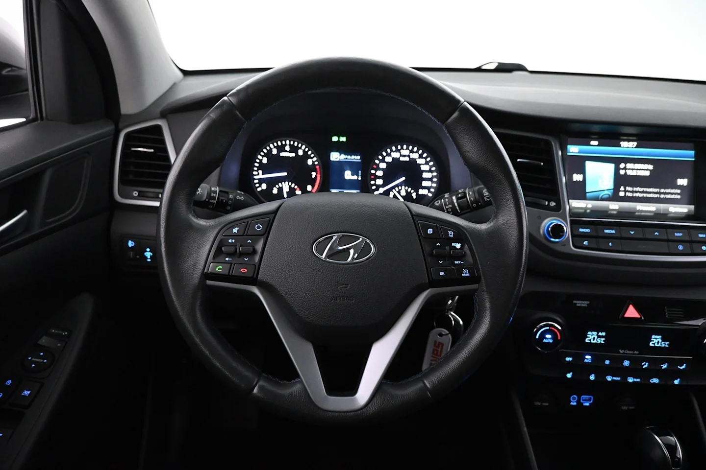 Car Image - nwXgCT8xKAvKT6cMGoOJl