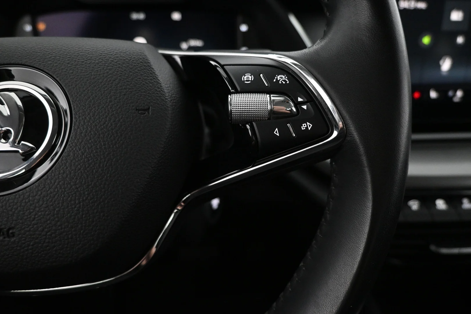 Car Image - 4BZGOxvqYwAVfkIxujPiR6
