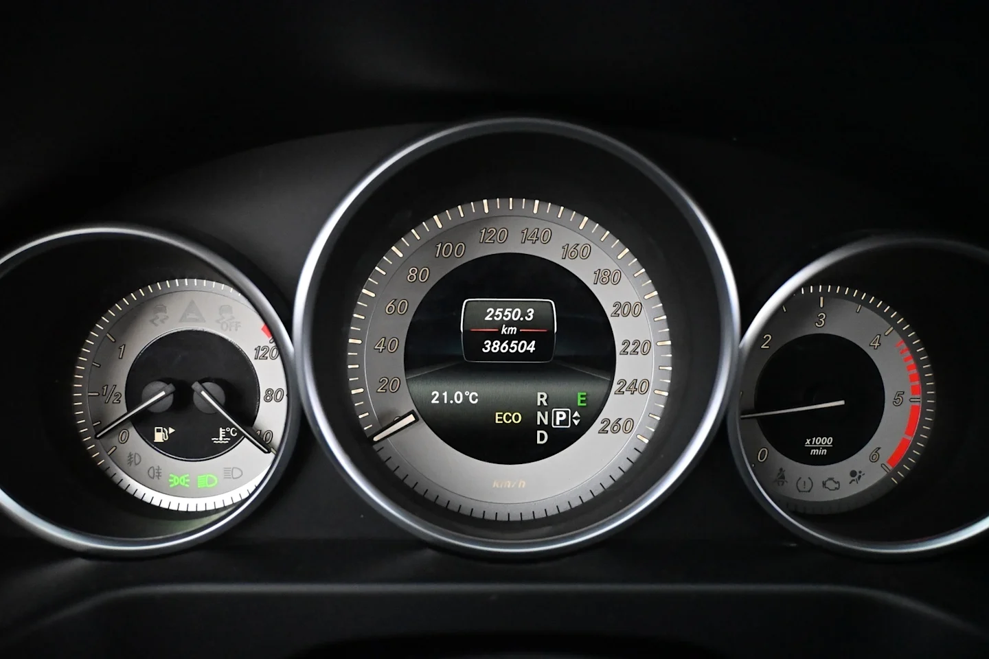 Car Image - 7bXLO9KgWYzr4WUhhiKOf9