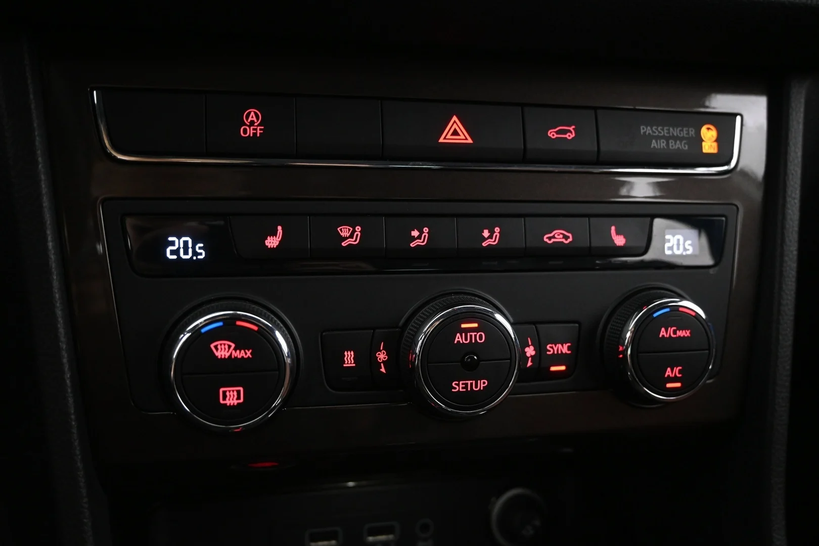 Car Image - 5CA2gRbFarKGlUvuaQ23wO