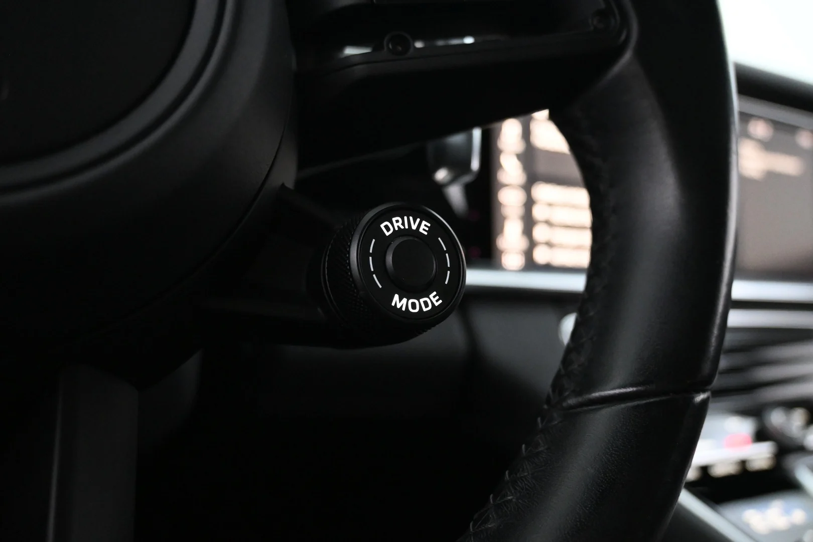 Car Image - 2QdnSHVkoVMx713pyMq5BB