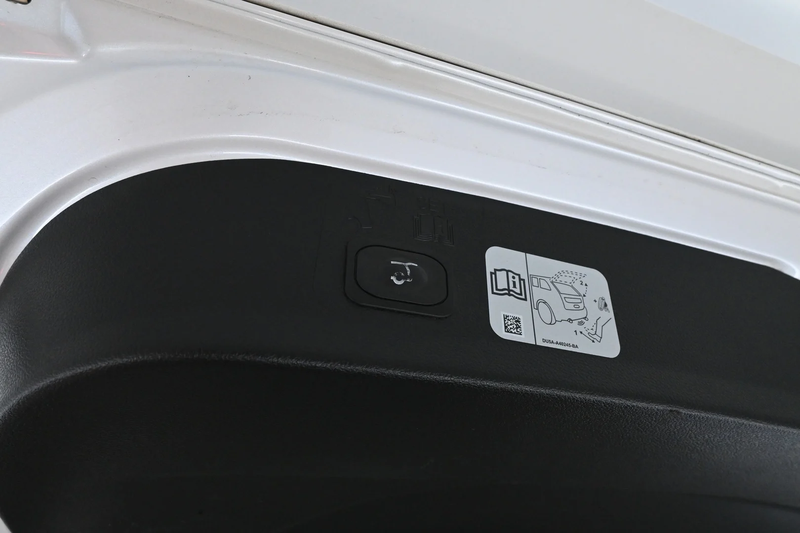 Car Image - 5GGY7UU7mmfUrB5y8uuz1z