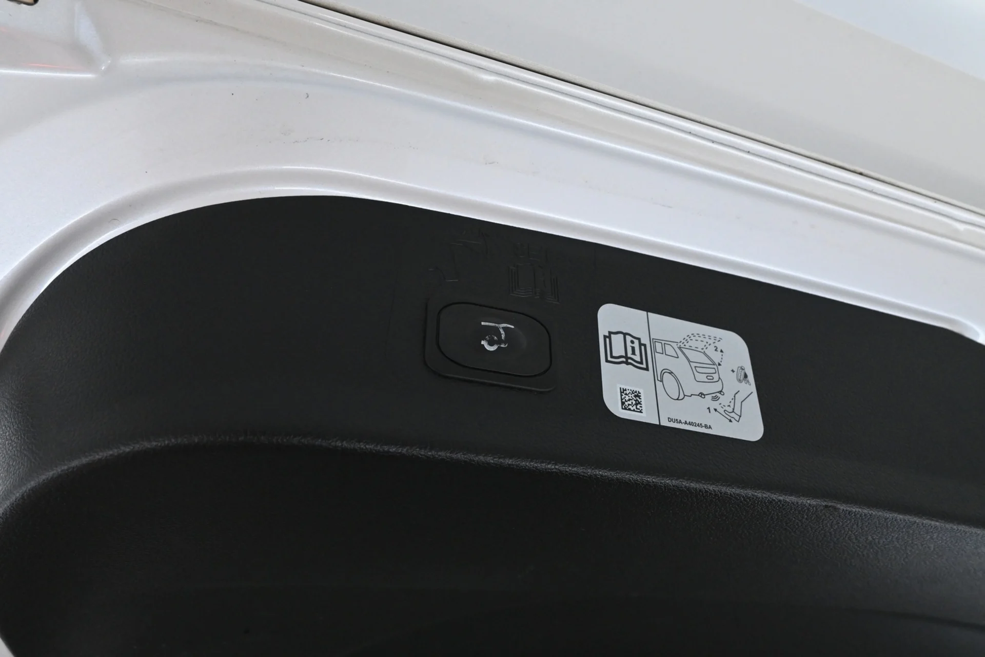 Car Image - 5GGY7UU7mmfUrB5y8uuz1z