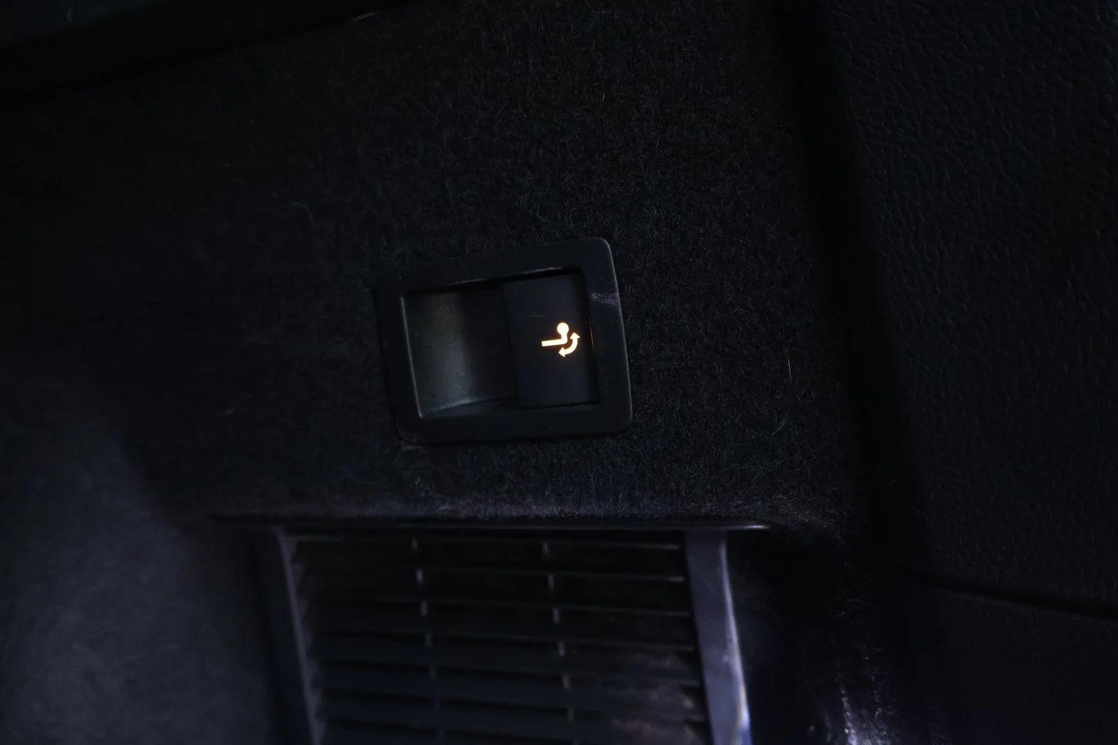 Car Image - 6JUzSTD5EVCjE8EFBwcZnj