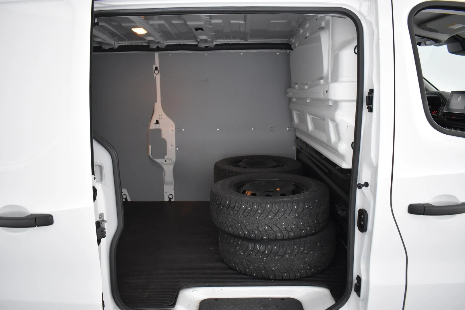 Car Image - 2KKzPx4t3OUA0Lbb719wJQ