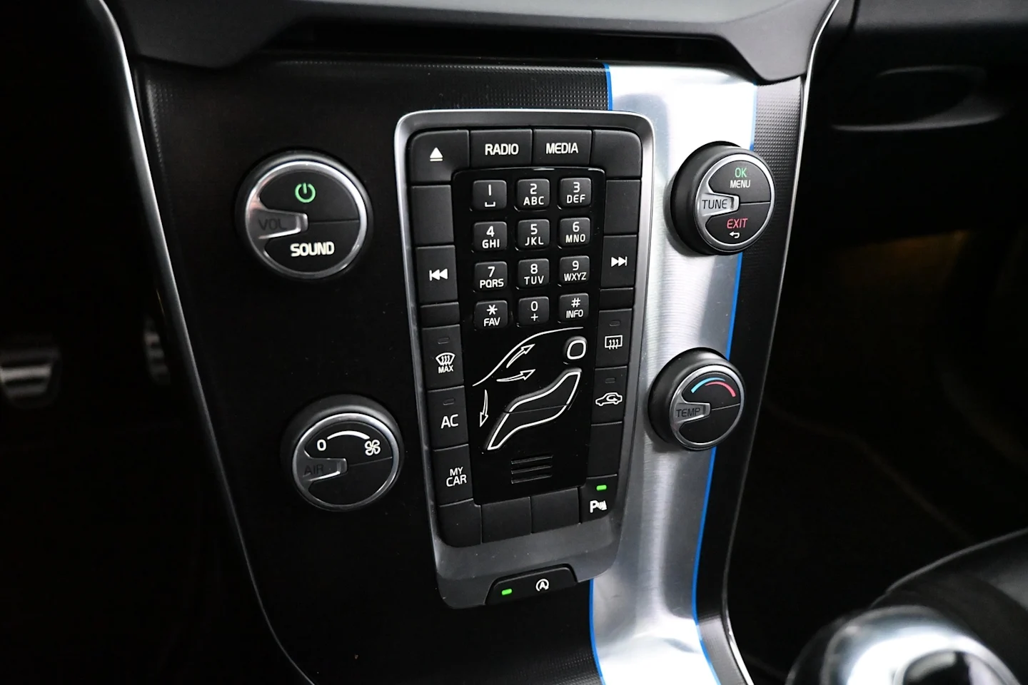 Car Image - LNzkCzCXklhxOcVxVBqCN