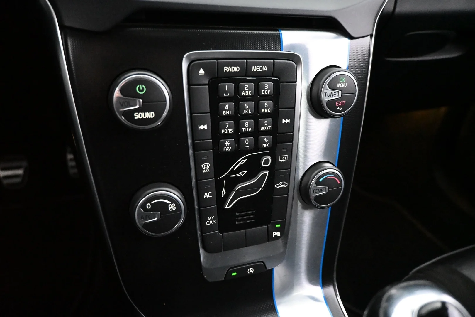 Car Image - LNzkCzCXklhxOcVxVBqCN