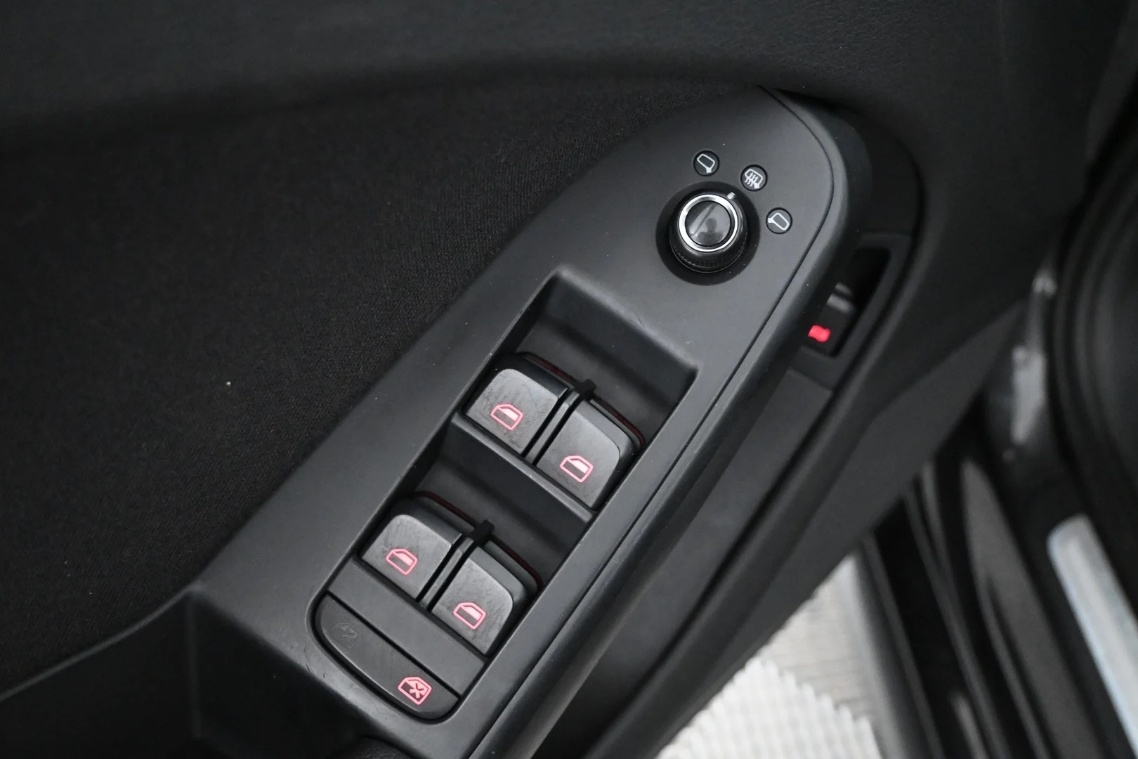 Car Image - 7J4RR5AltJO3F046TadCrR