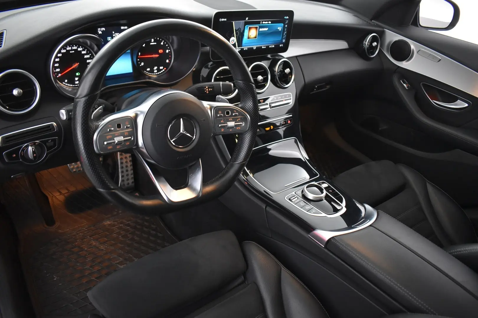 Car Image - 31XrpkA2Ivm7eD9bXFJ07c