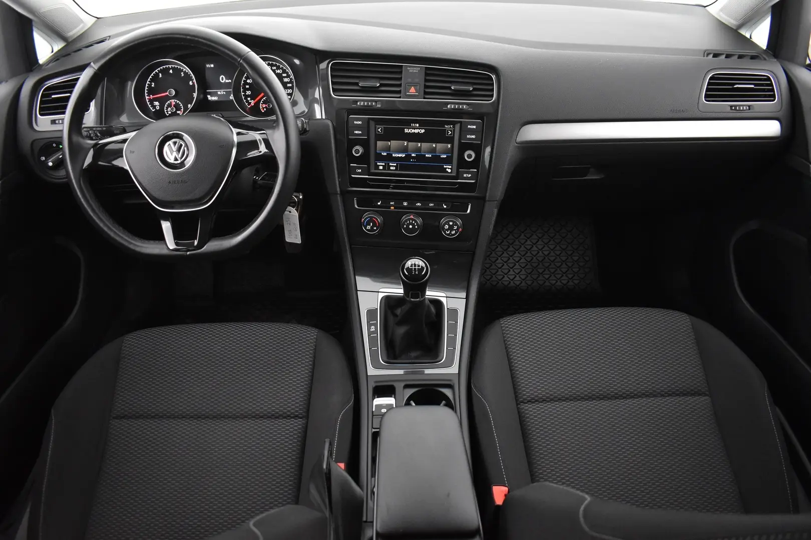 Car Image - 6mYDKD5XtfdO3aaplZ6YRO