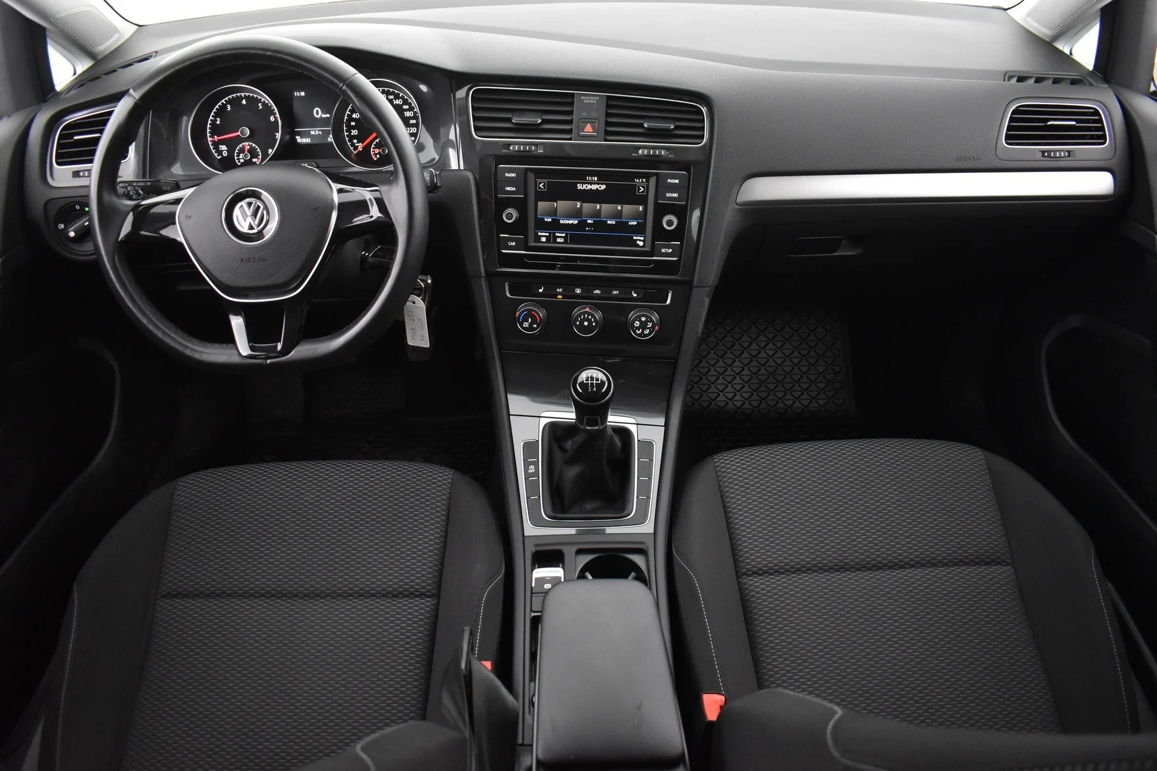 Car Image - 6mYDKD5XtfdO3aaplZ6YRO