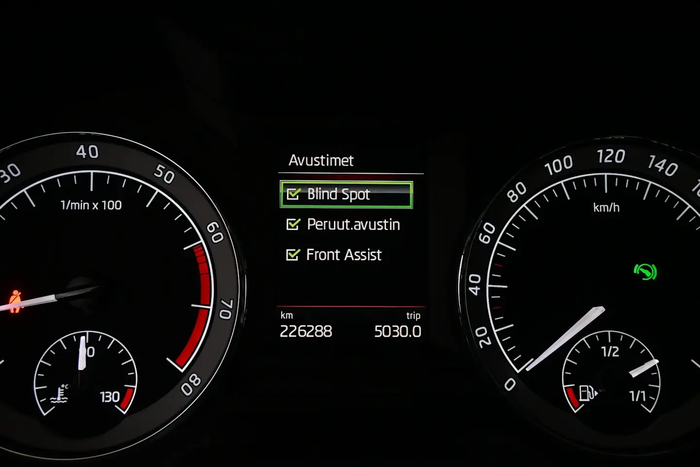 Car Image - 4vDNYKdfHdRANnLGGcENKW