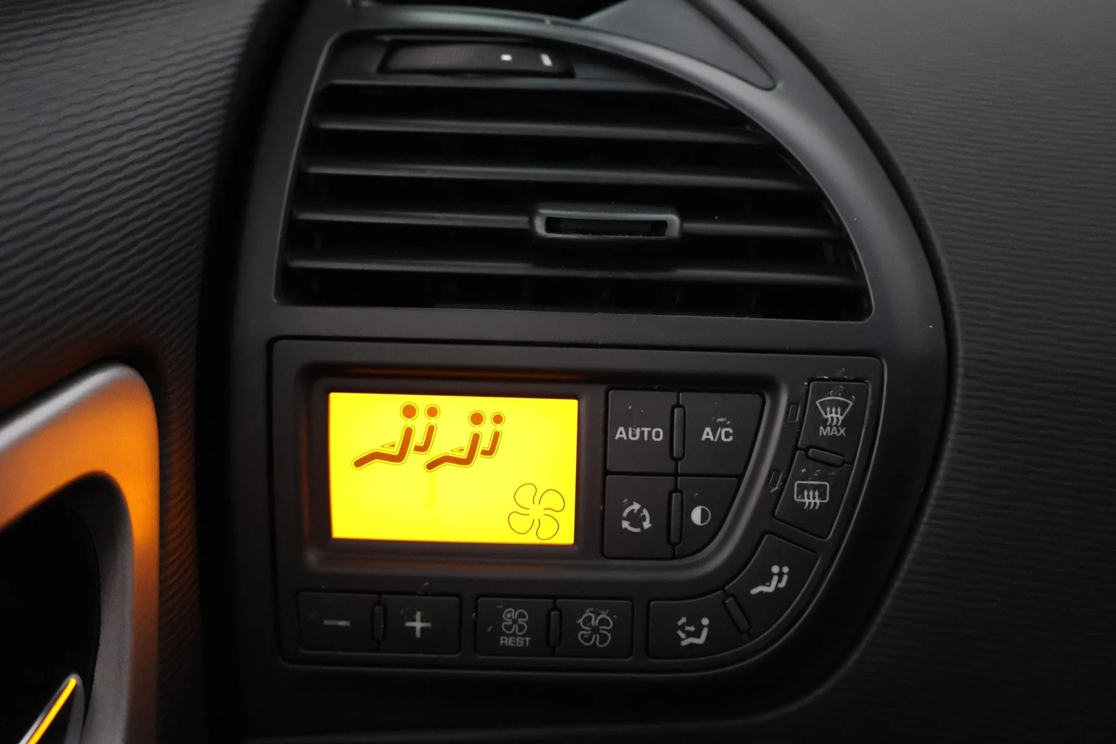 Car Image - 4BSynCsQpQM8A2OSWrBPbo