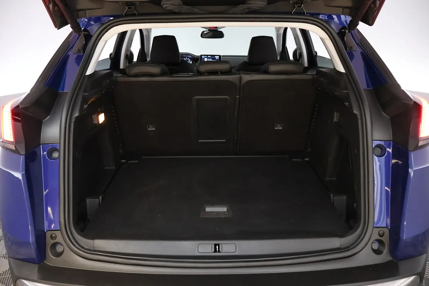 Car Image - 1OUUnN4o83VyRTfhrpc3vt
