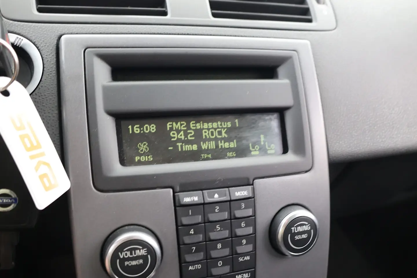 Car Image - 1vNmM4HdGLxh5pw69dmFtN