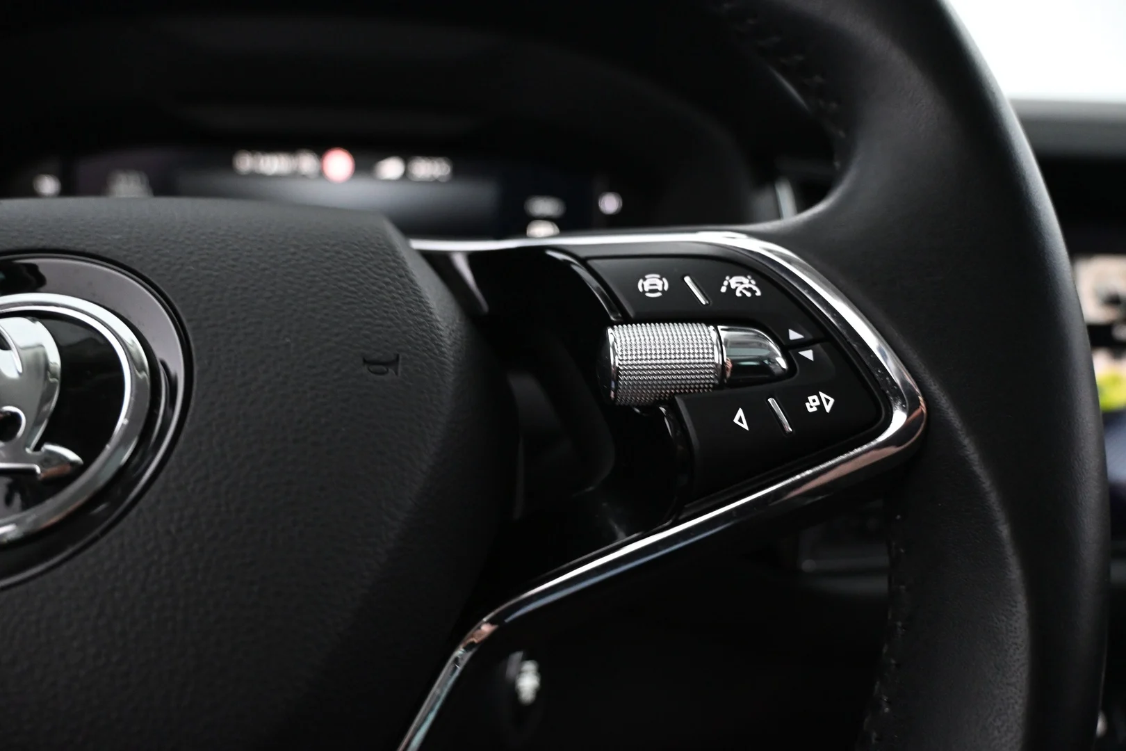 Car Image - 1SWSOp3tssHHPLCmuDGngE