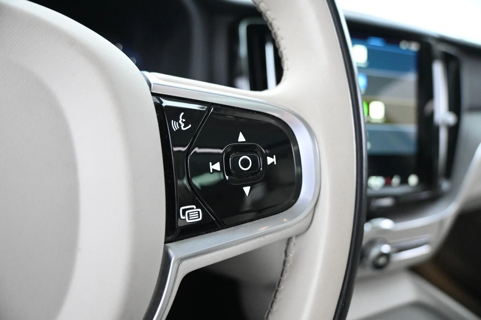 Car Image - 7a5zLtSxtKcNFXMUjS6bh9