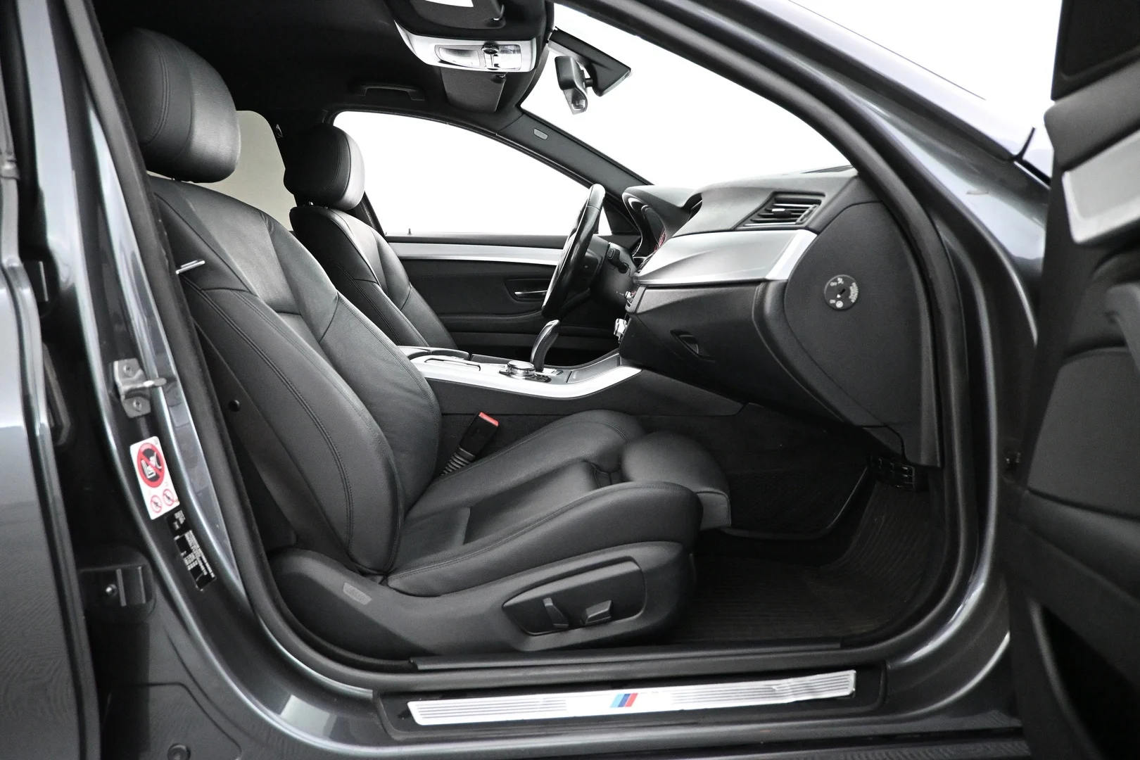 Car Image - 26Y4FCLDAGuENtNQZ5cSkU