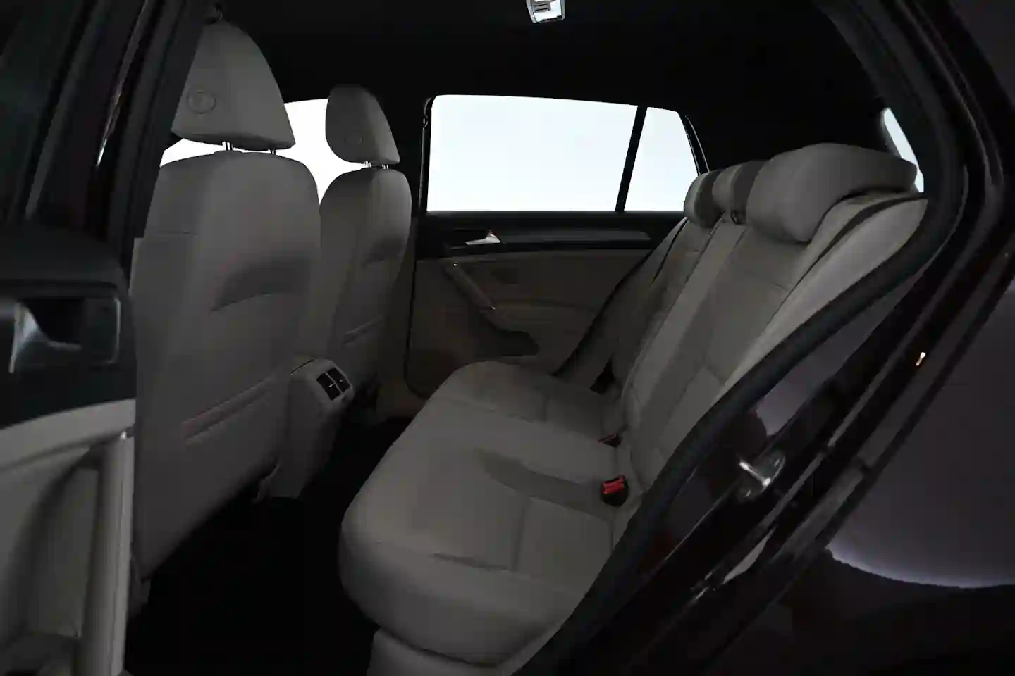 Car Image - n6hkuYqfejyLEpYxlwB68