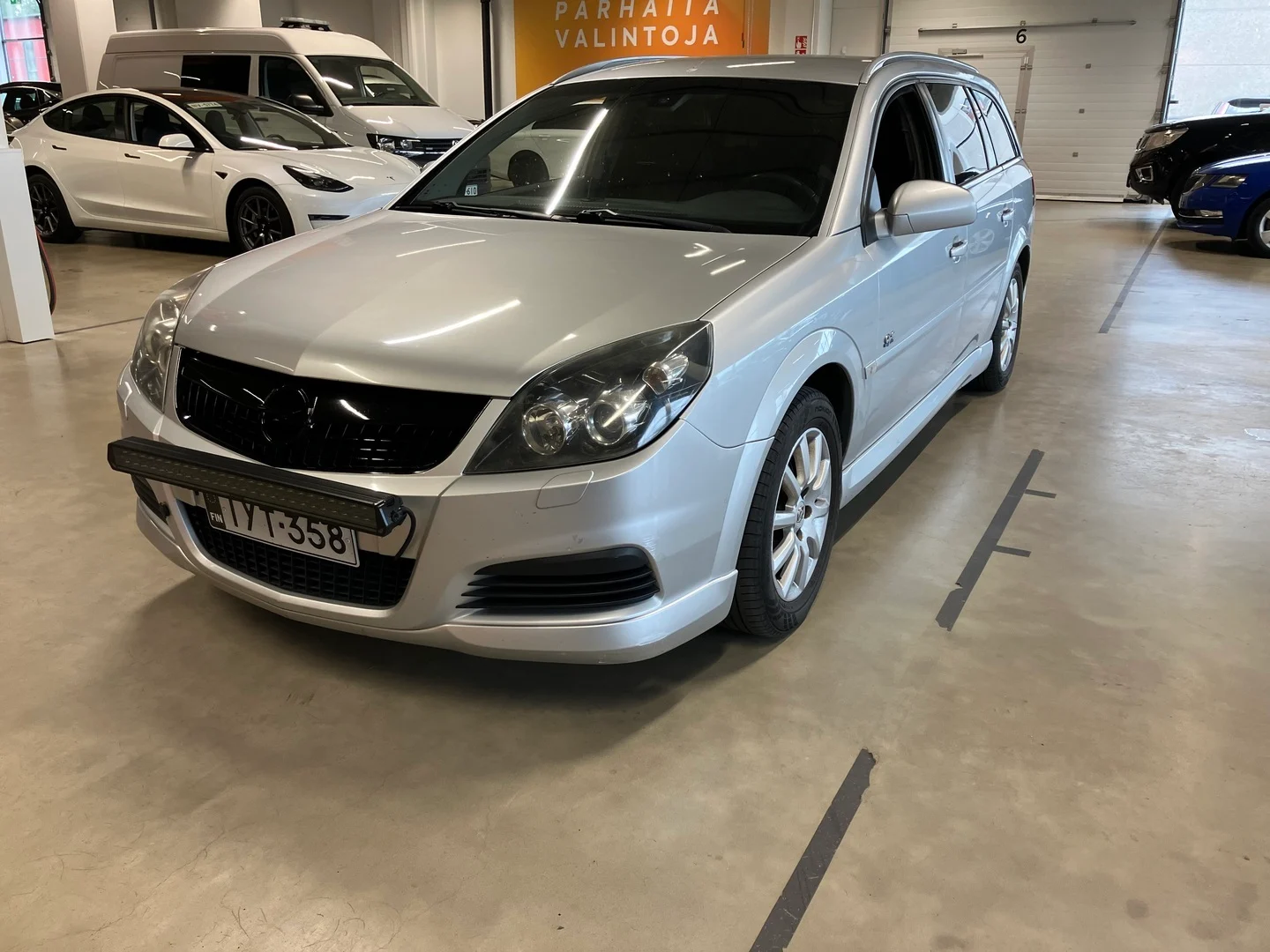 Car Image - 4egvsefKjNZ0JNBRvOvjhT