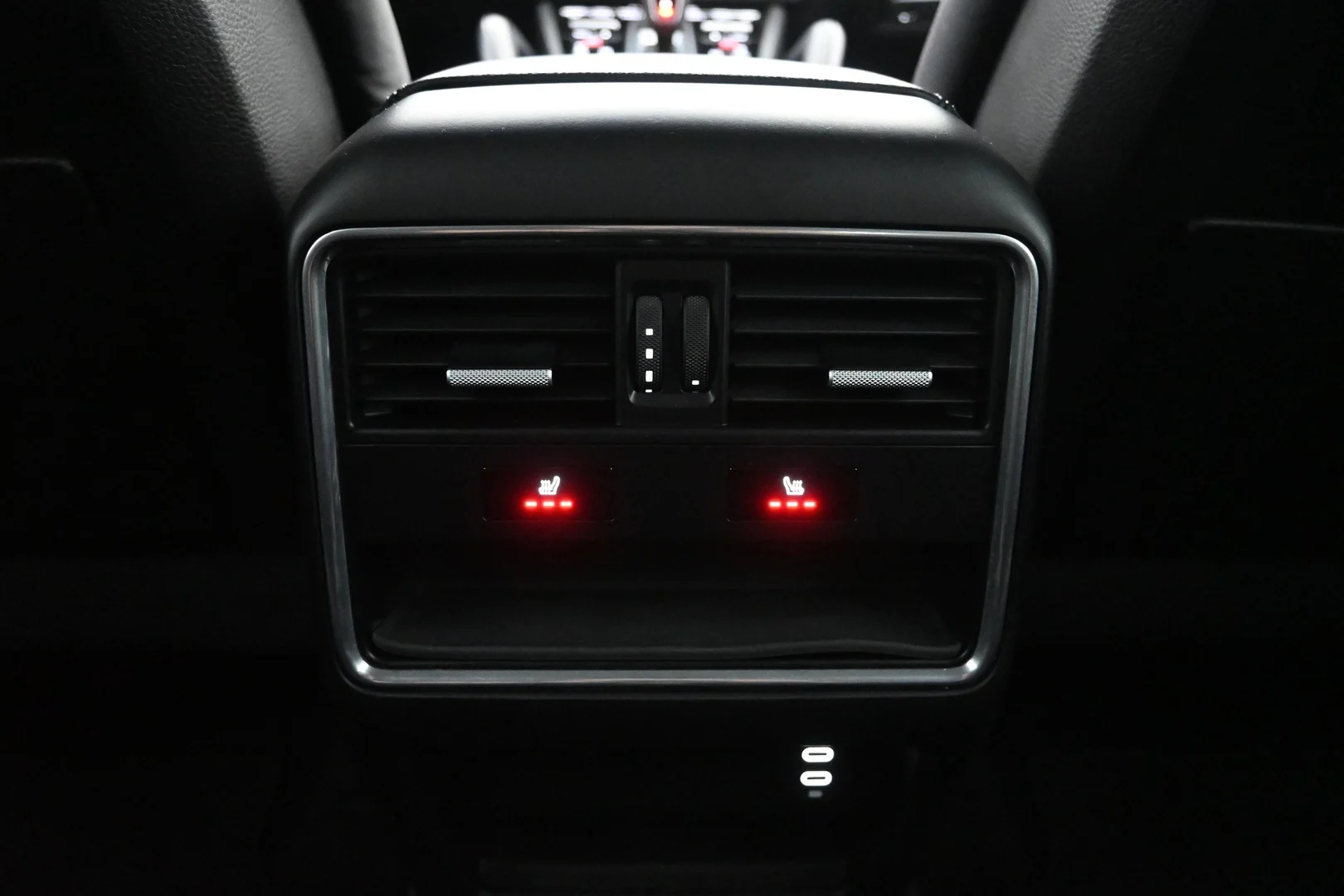 Car Image - 5ZcoXxo3Rc7uYLCBpwpMcA