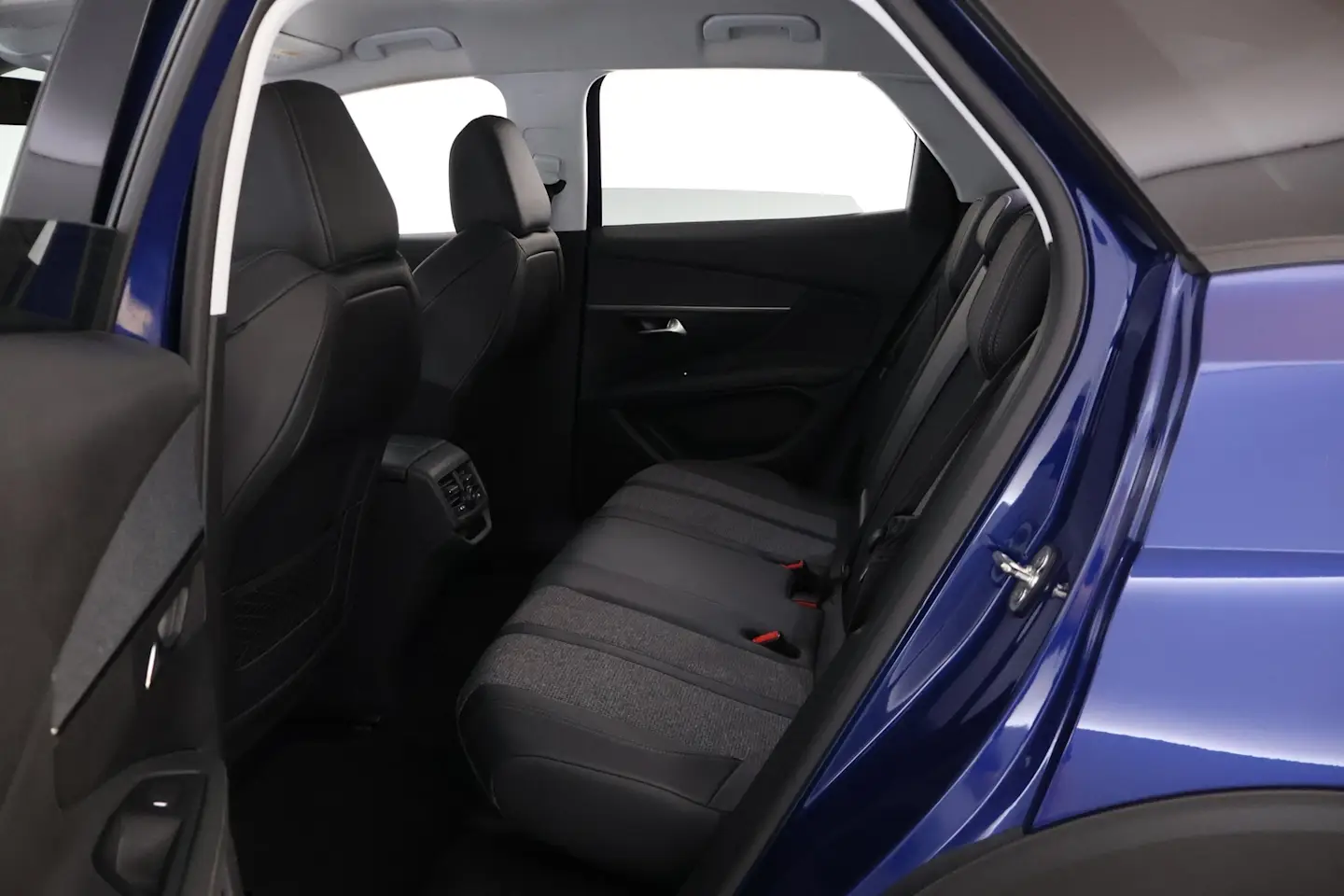 Car Image - 1OUUnN4o83VyRTfhrpc3vt