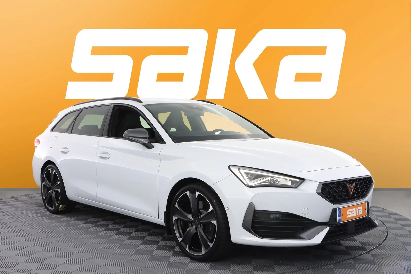 Car Image - 6qUmPknYV8RbM7Ee1X80BK