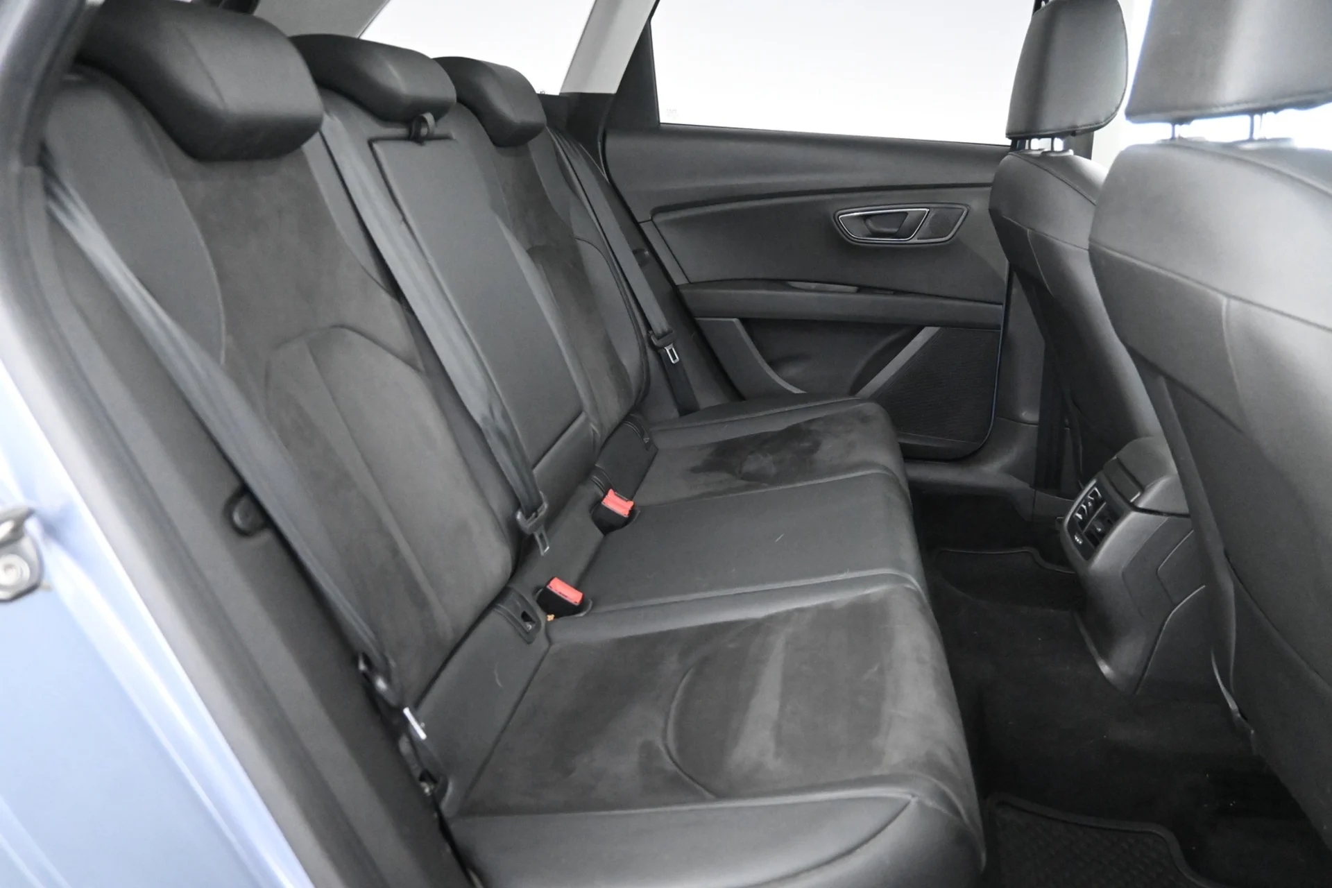 Car Image - 6jxEgd18J8xSDHsDkRssBr