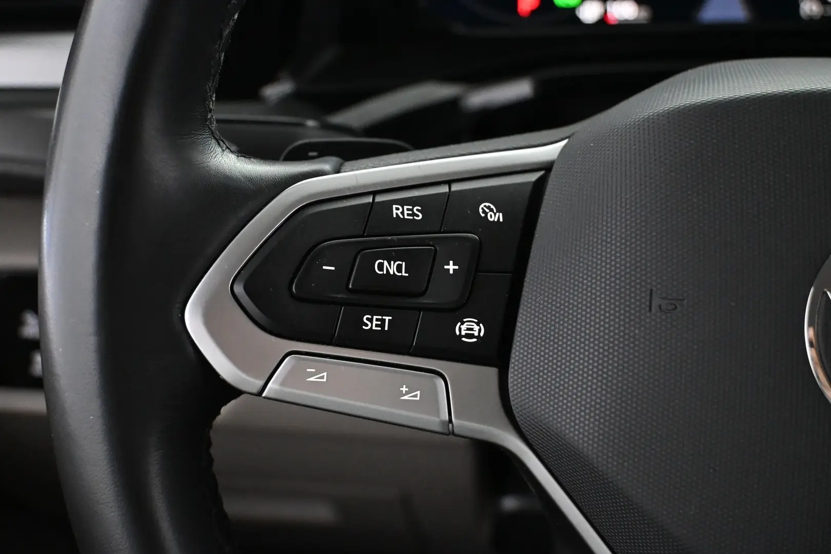 Car Image - 6XWdgjwsJCiUn8DkzhpUsU