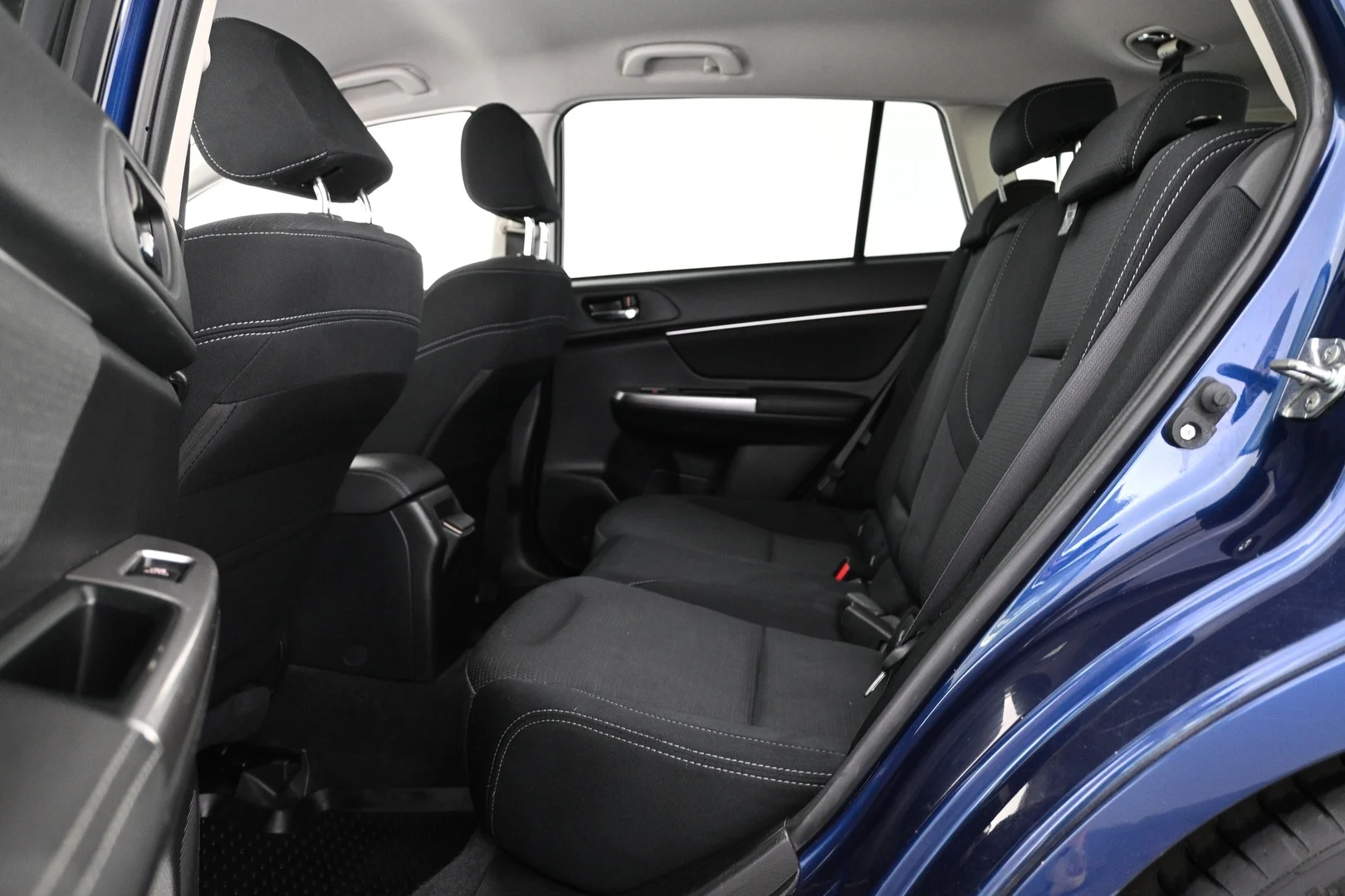 Car Image - SG2bAirrxJIwd48lUeTaB