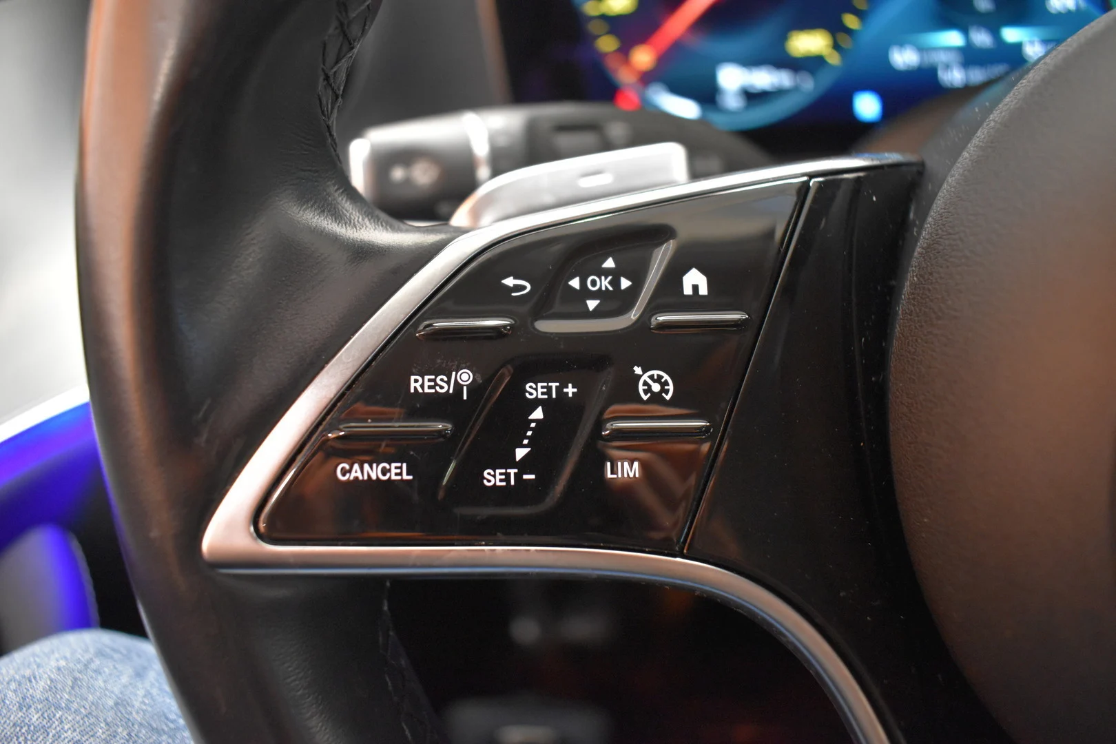 Car Image - 3a6Lov7rU5aXDOafUfySXK