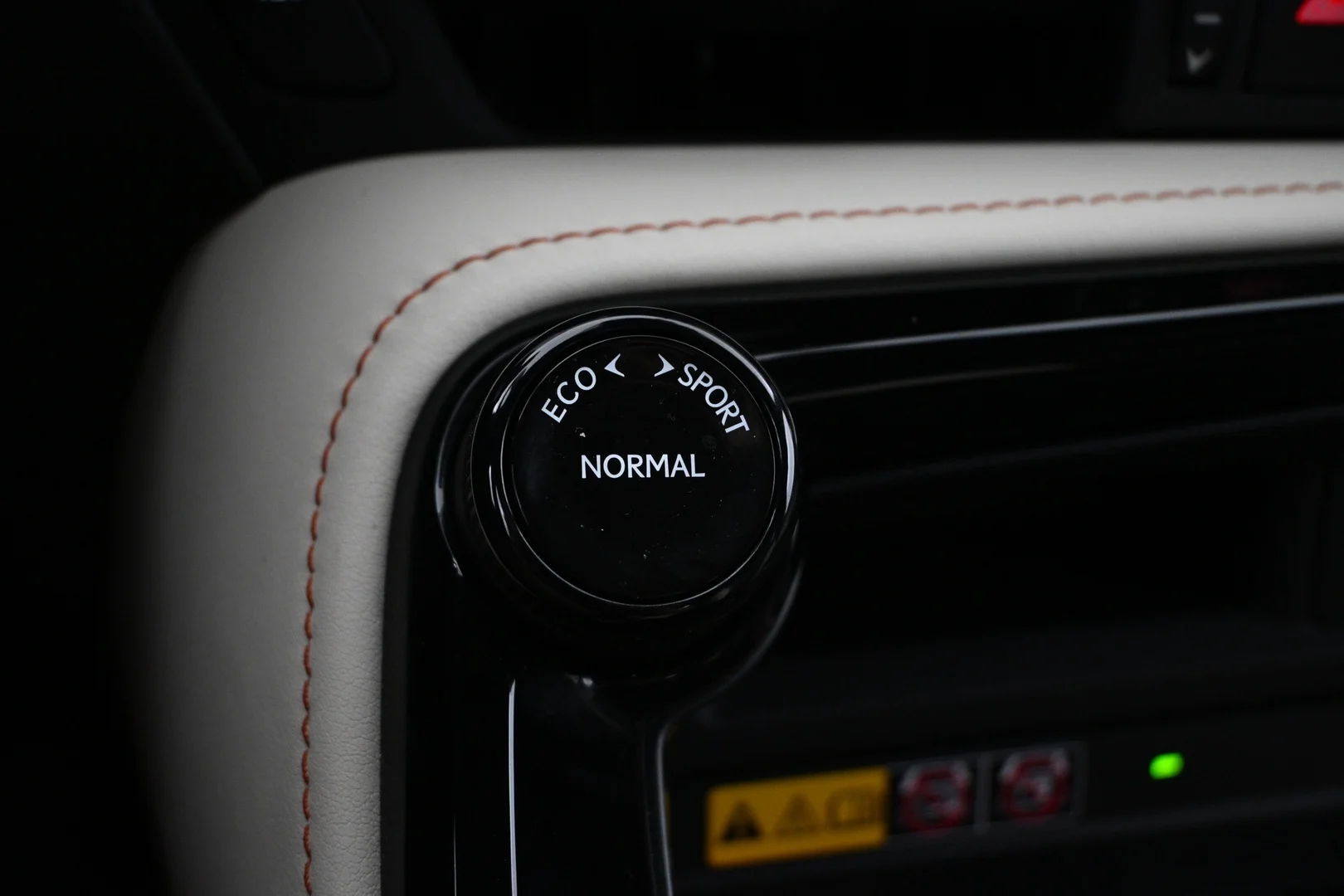 Car Image - 6GM8wlZvzbJfaa4h8fzu2Q