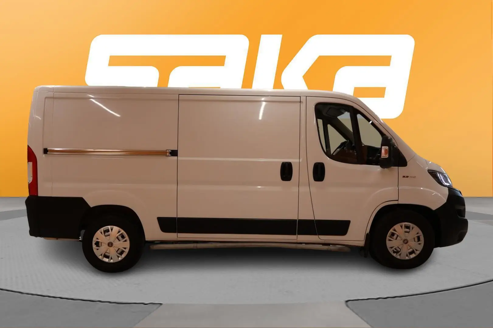 Car Image - 6Sc6dL8eUrI4AWghNKERyr