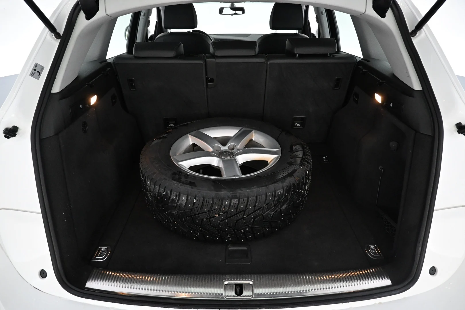 Car Image - 3LwP5Wsf7CfJWcg3Okjr4l