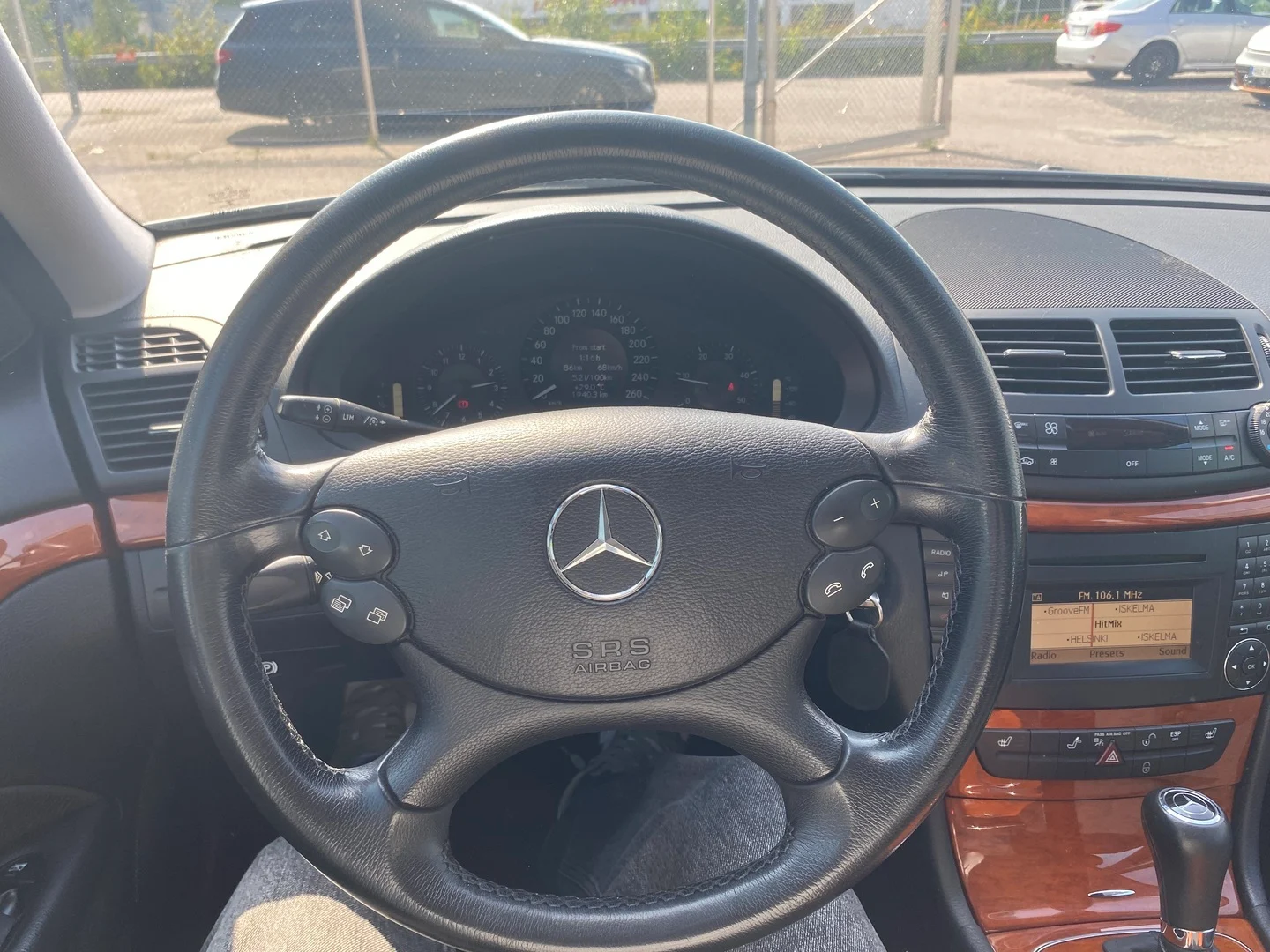 Car Image - NpEskrZLgz98jsQiqu9lS